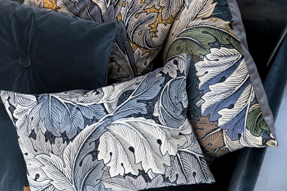 NO.9 cushion floral - Bent Hansen - ARERA